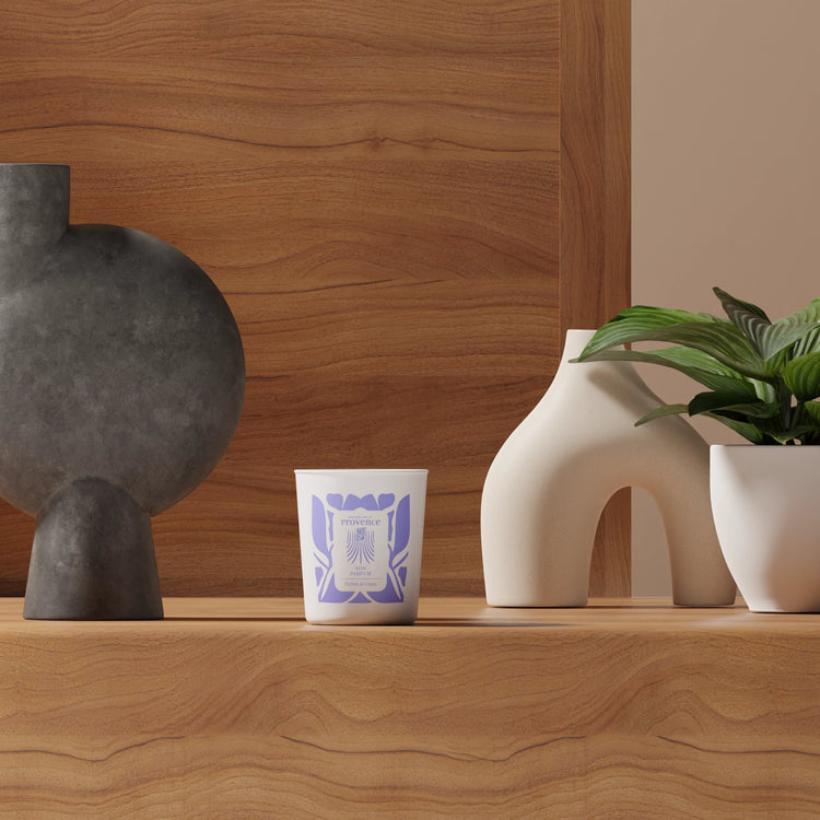 Bougie parfumées Mademoiselle provence au parfum de Grasse, made in France. ultra déco et rendu luxe