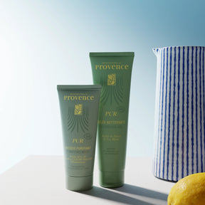 Duo soin visage purifiant et rééquilibrant Pur. Masque à l'argile verte et prébiotiques + gelée nettoyante aux acides de fleurs. Par Mademoiselle Provence. Bénéficiez de notre promotion sur le duo. 