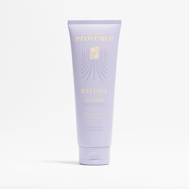 Lait Corps Mademoiselle Provence Relaxant  à l'eau de lavande bio et angélique. Hydrate, apaise et relaxe la peau. 